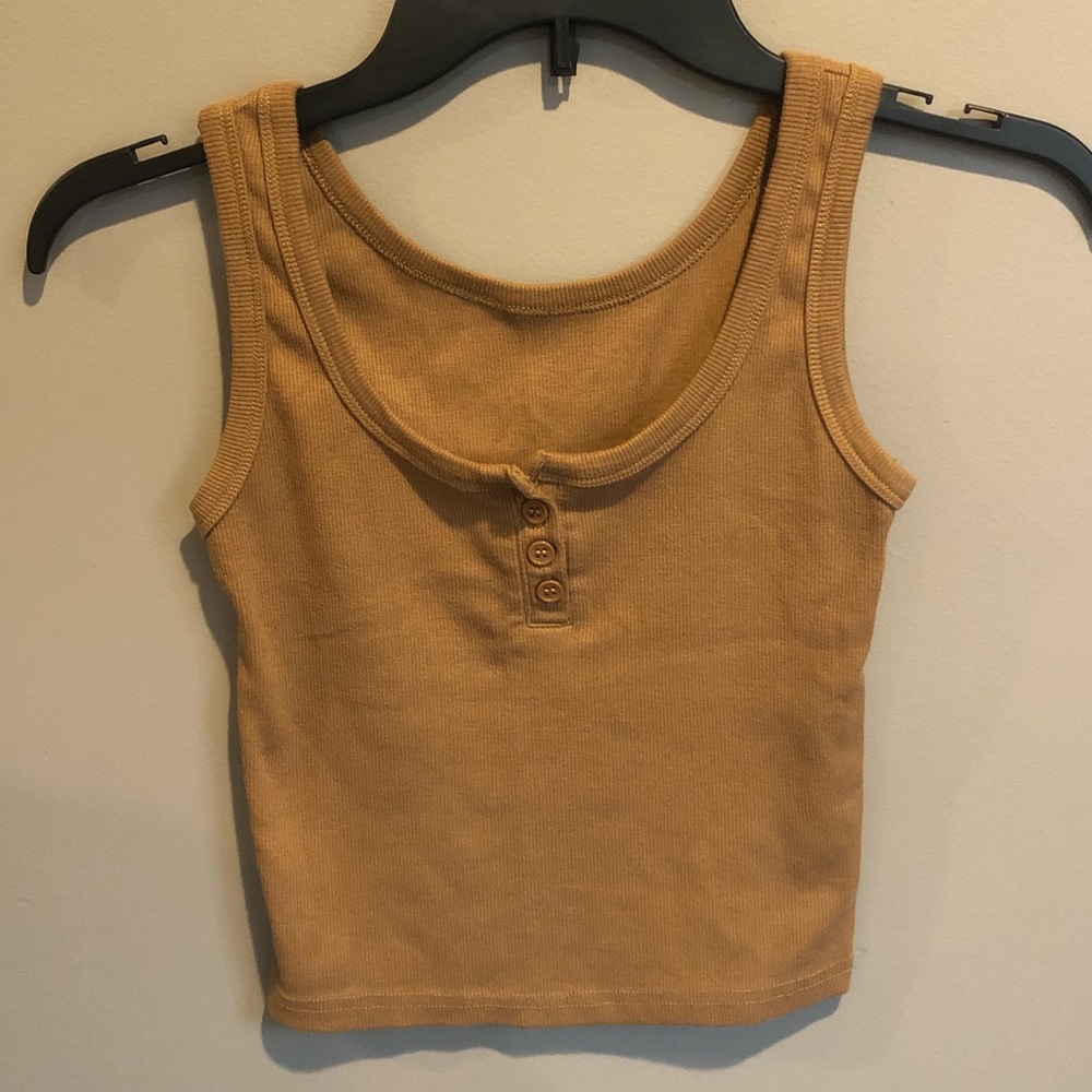 🌻 Brown Button Front Tank Top 🌻